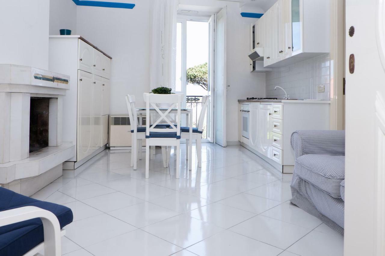 "White Mermaid" - Sorrento Downtown Sea View Apartment Zewnętrze zdjęcie